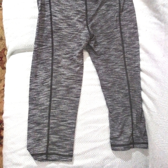 Gray Victoria Secret leggings ladies size small - Picture 7 of 8